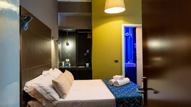 hotel-felice-rome-termini-double-room-15-001
